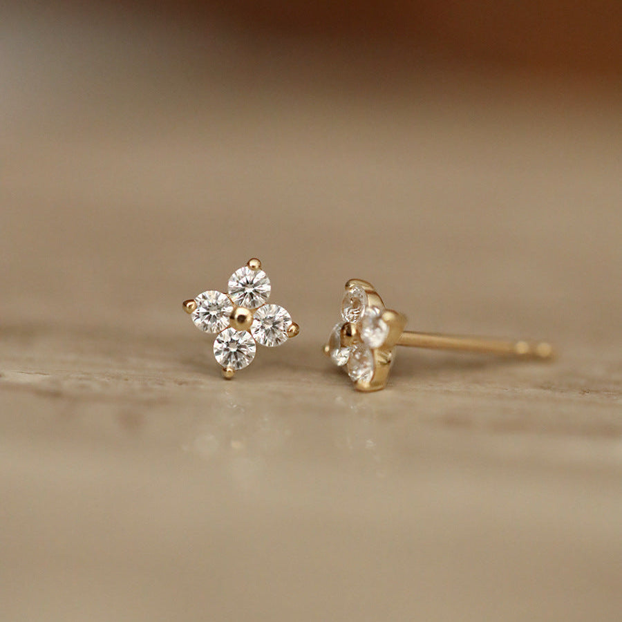 Mia – Bright Crystal Earrings