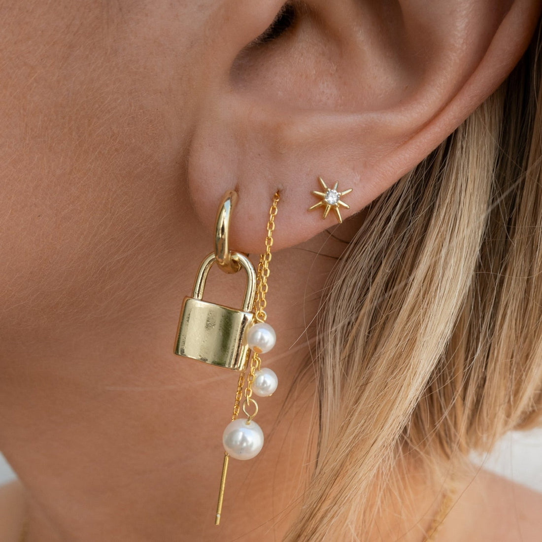 Risa - Starburst Crystal Earrings