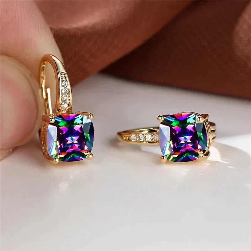 Celina – Color Hoops