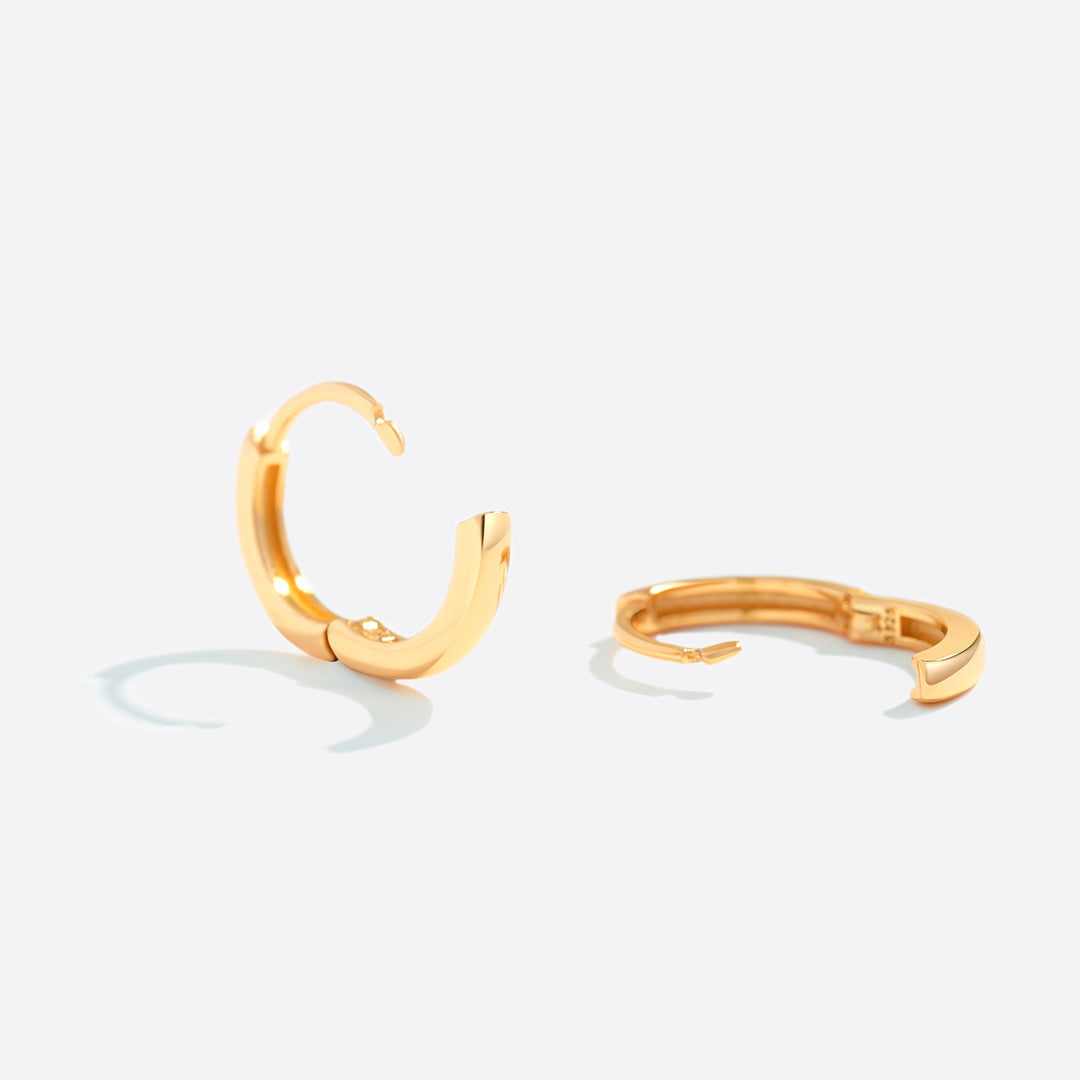 Moon – Small huggie hoops