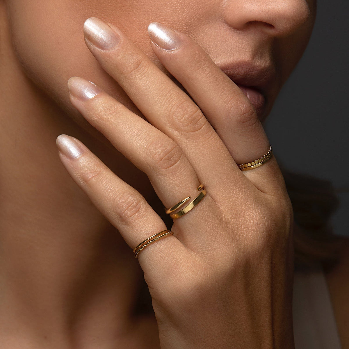 Moon - Flat Pearl Ring