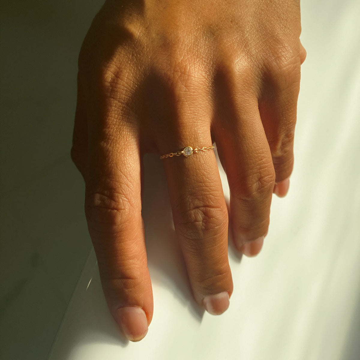 Emily - Solitaire Chain Ring