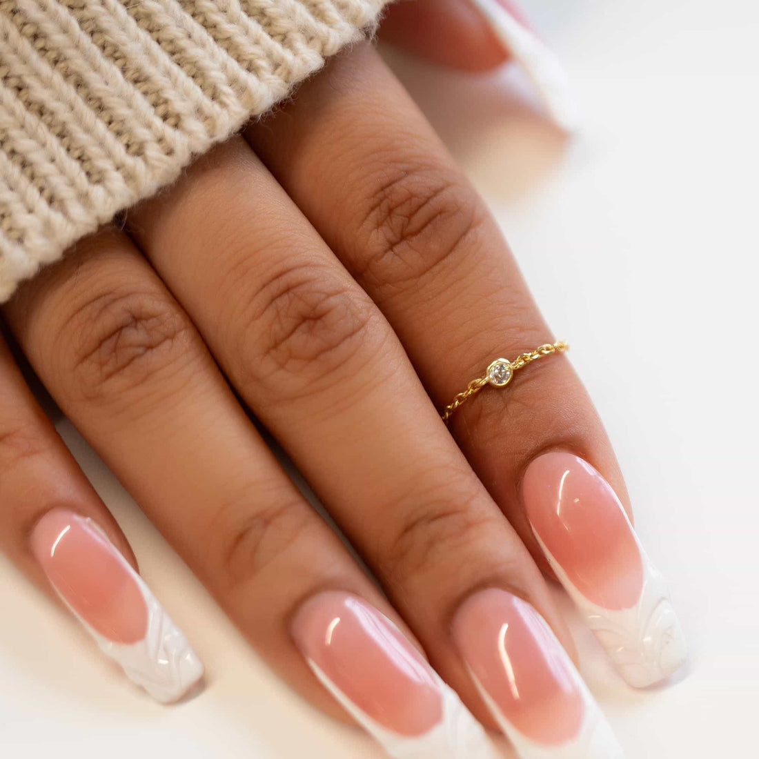 Emily - Solitaire Chain Ring