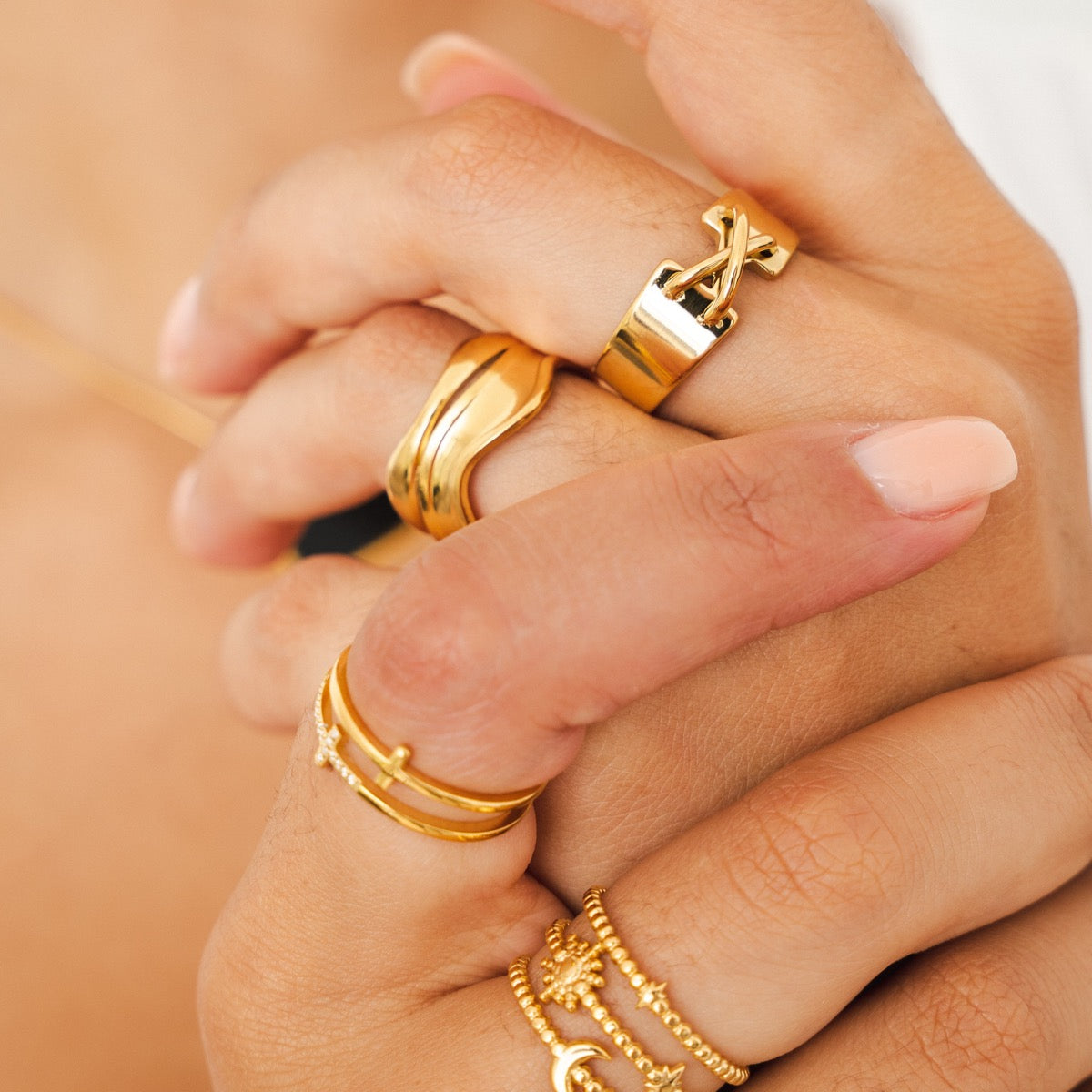 Charlie – Adjustable Sculptural Ring