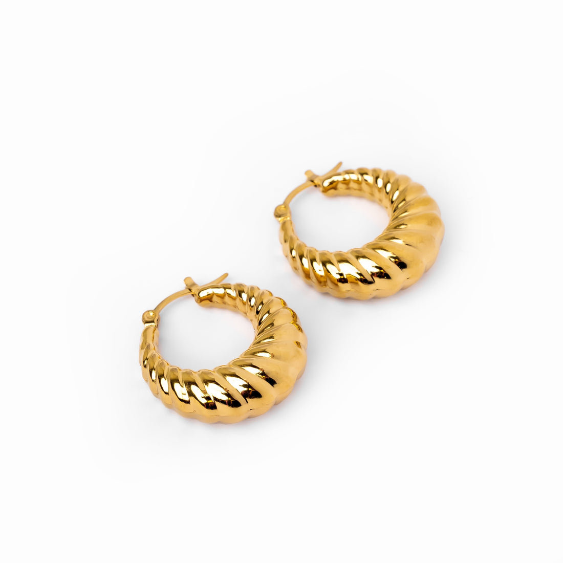 Milley – Croissant Gold Earrings