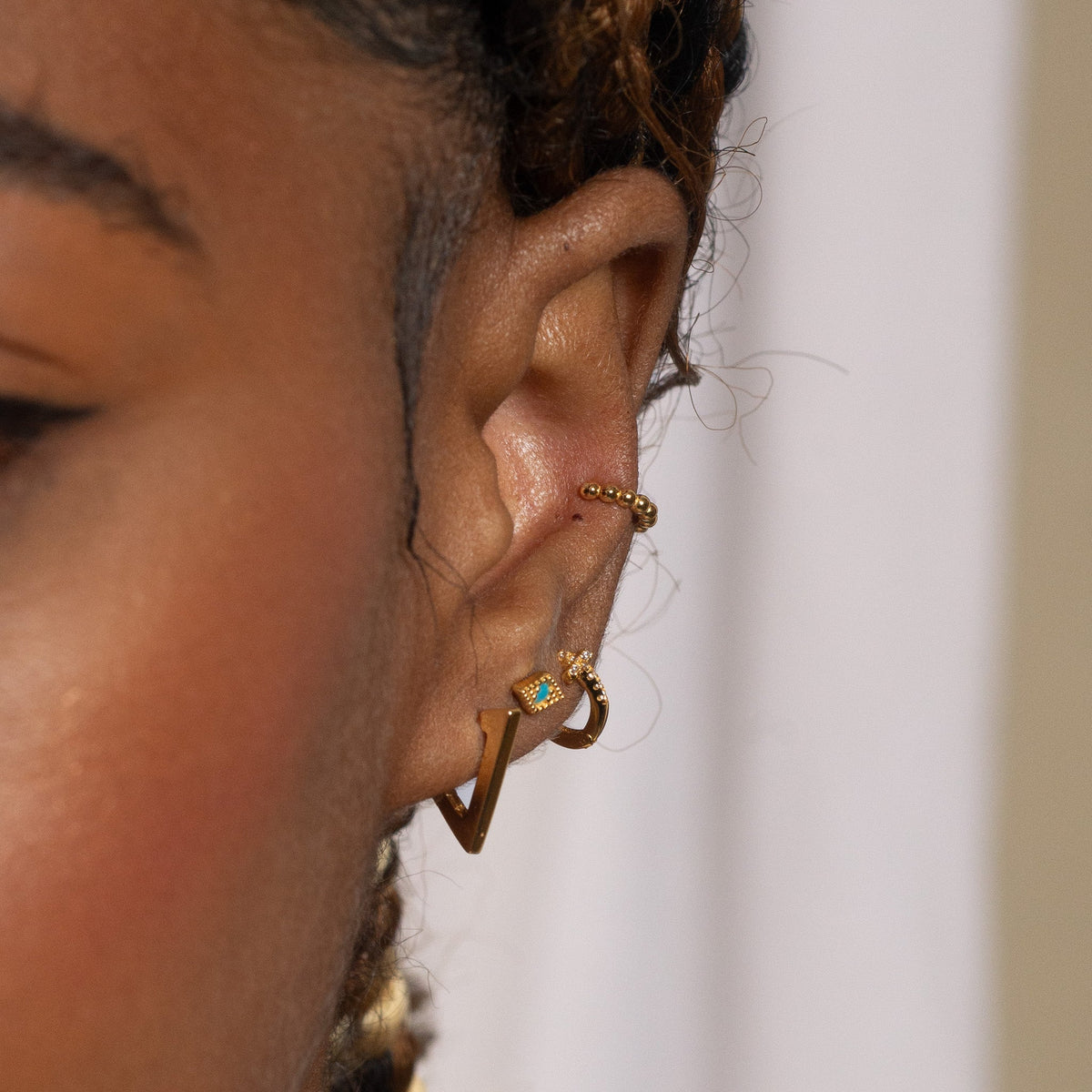 Salacia - Triangular Hoops