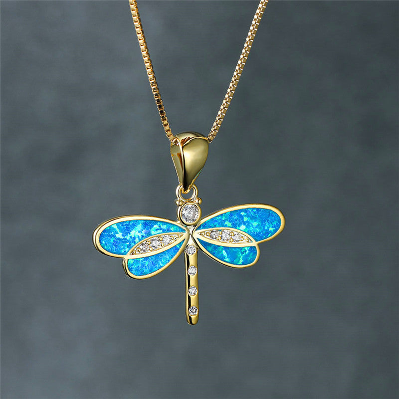 Siena – Necklace with dragonfly in gold with opal