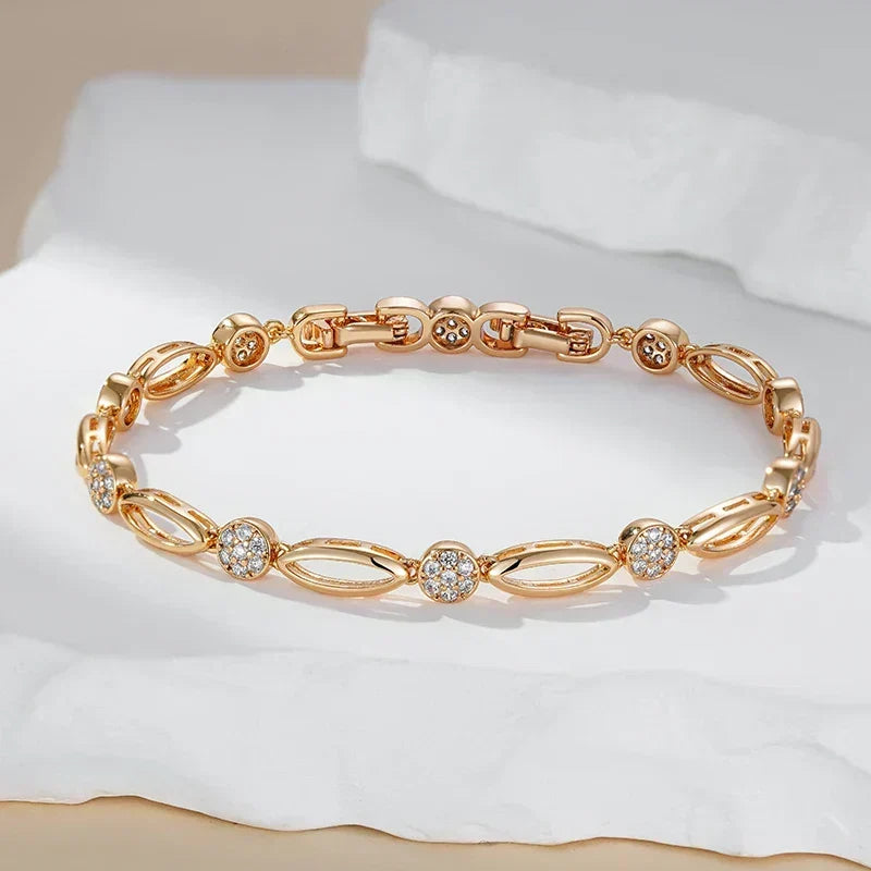 Maelis – Bracelet of Elongated Links