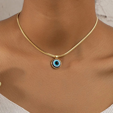 Ava – Necklace with Discreet Evil Eye