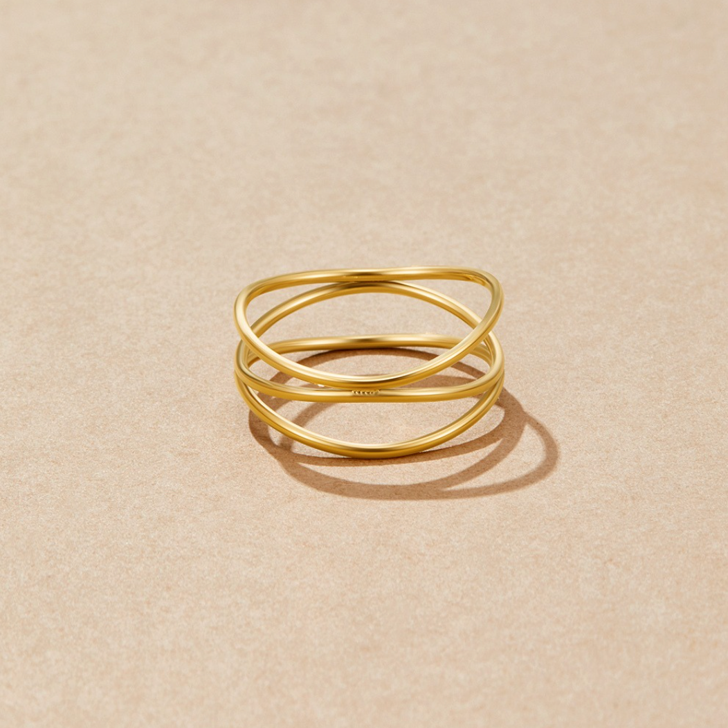 Chris – Gold Infinite Loop Ring