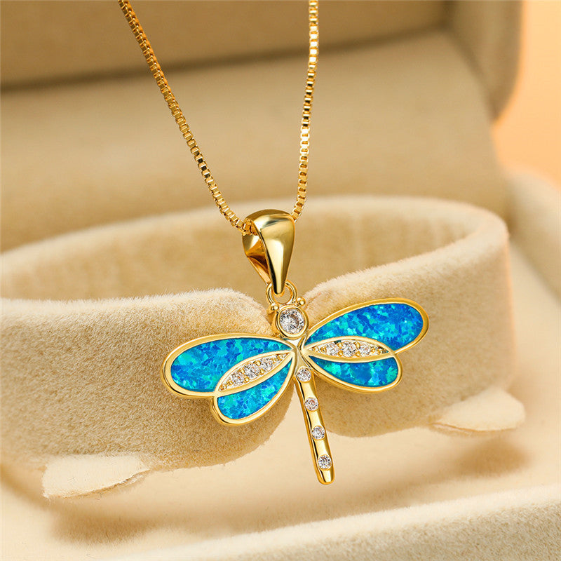 Siena – Necklace with dragonfly in gold with opal