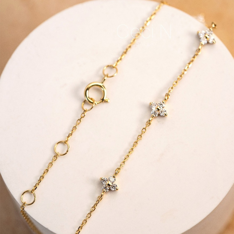 Zircon Flower Bracelet - Minimalist Bracelet