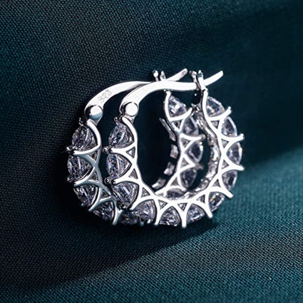 Brilliant hoops - Hoops with elegant charm