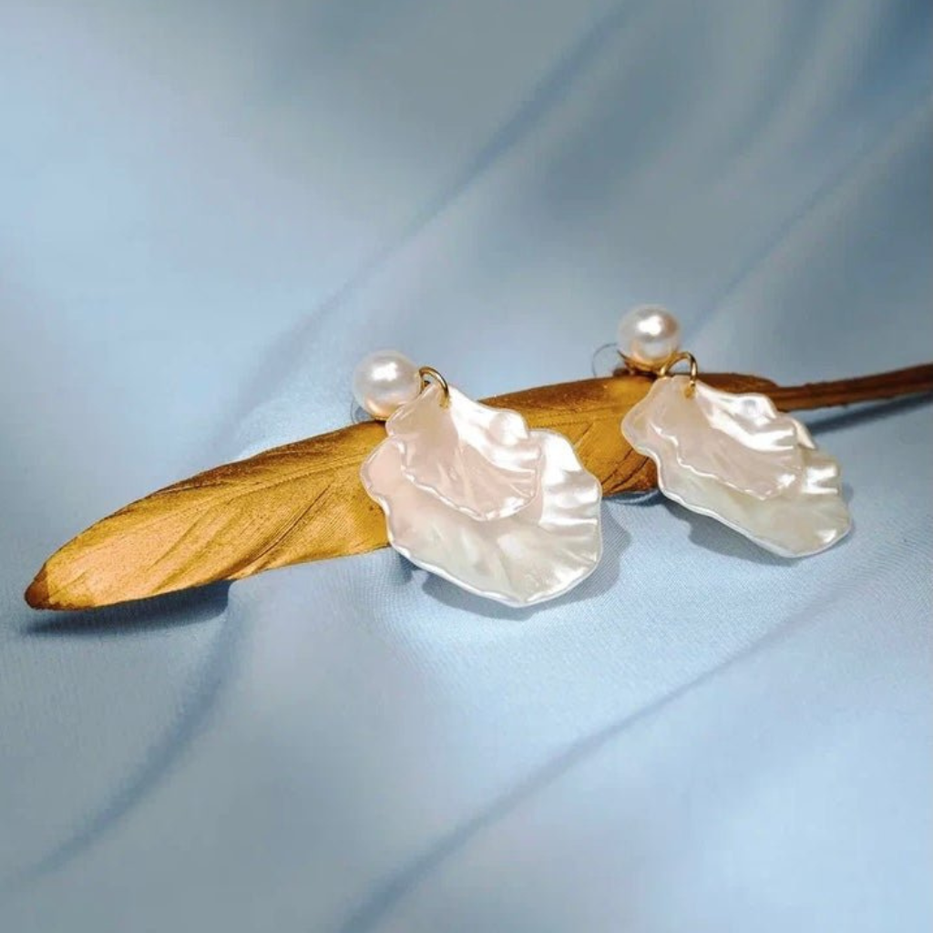 Shiny Pearl Shell - Dangling Earrings