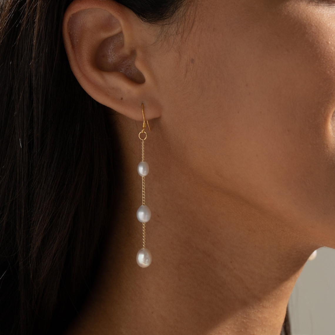 Various pearl drops - dangling earrings