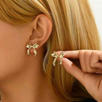 White gold earrings with bow - Button earrings with bow pattern
