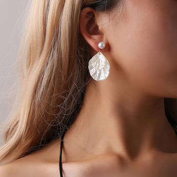 Shiny Pearl Shell - Dangling Earrings