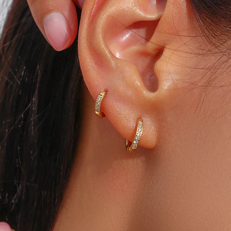 Jane – Huggie Hoops with Shiny Details