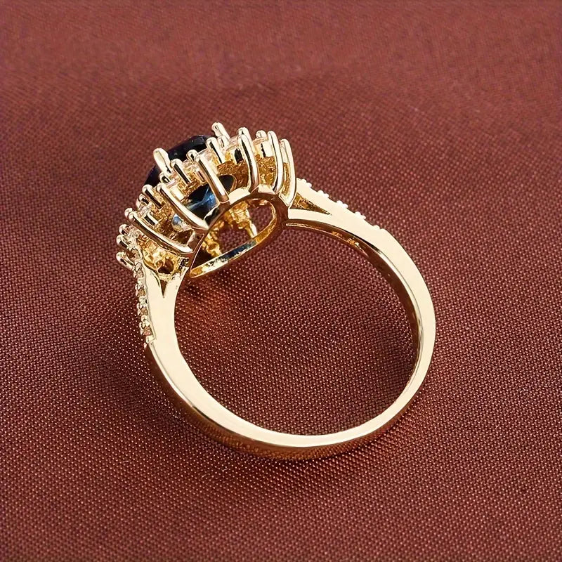Delphine – Chic Gold Ring with Blue Stone