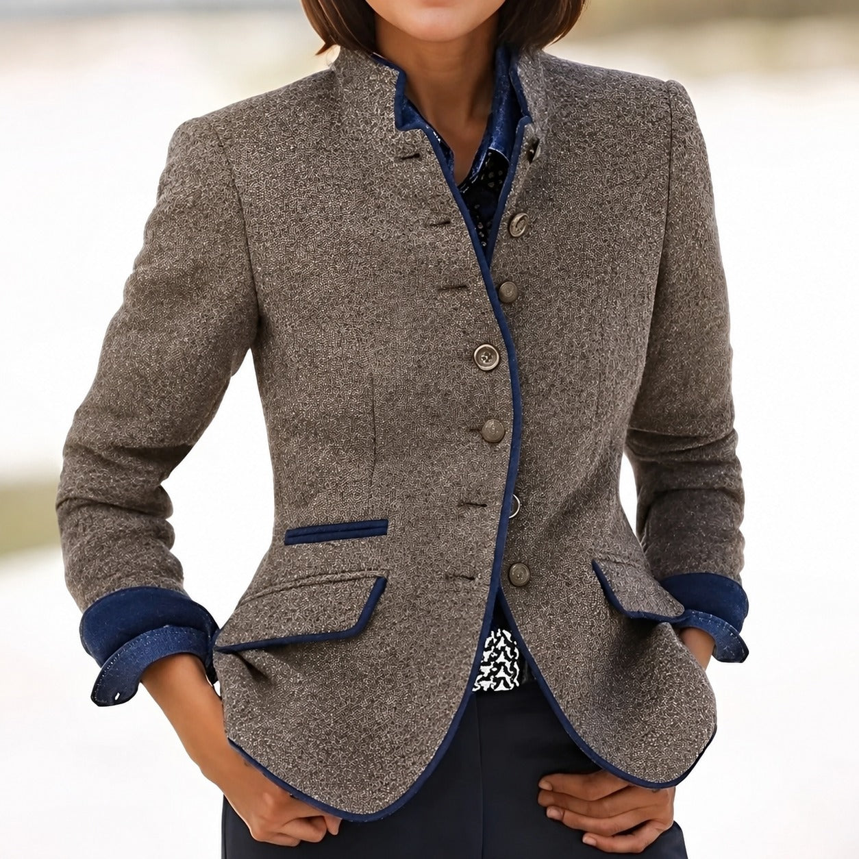 Kaelyn - Stylish Women's Jacket with Pockets