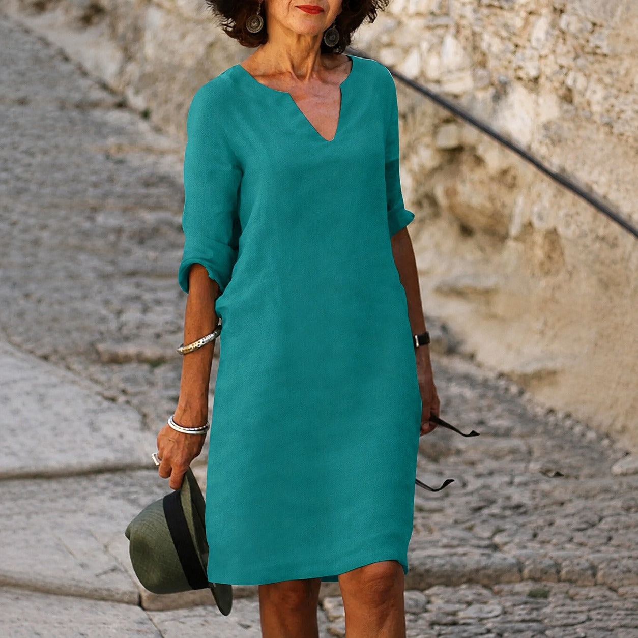 Sara - Elegant, solid-colored dress