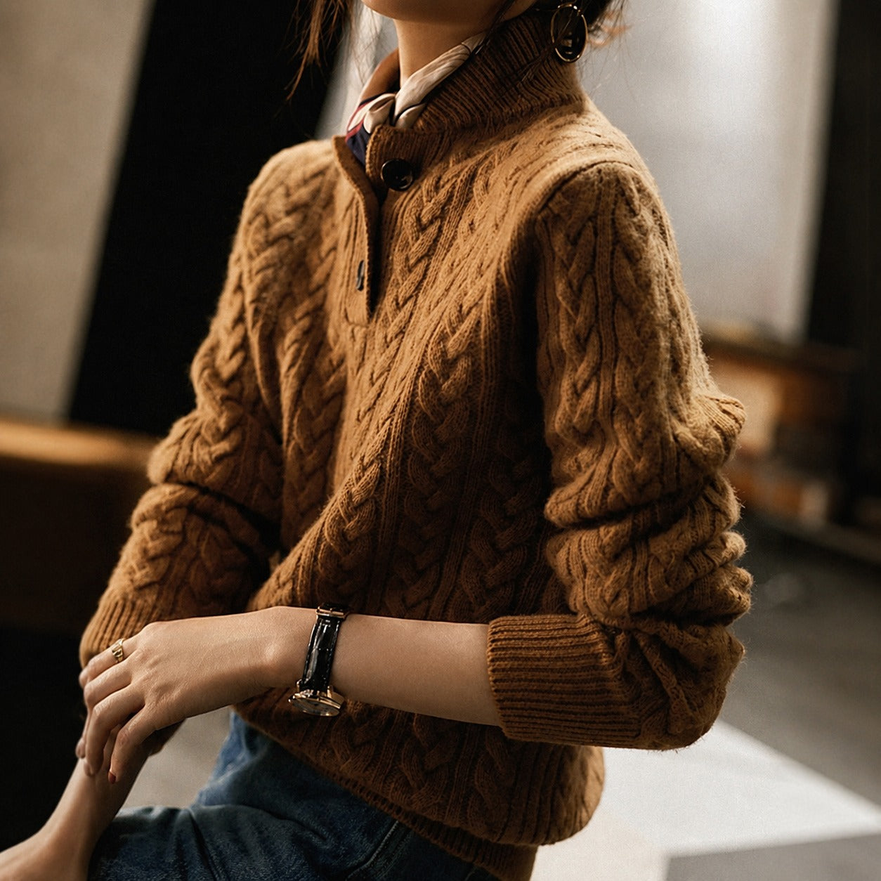 Alice - Elegant high-neck sweater