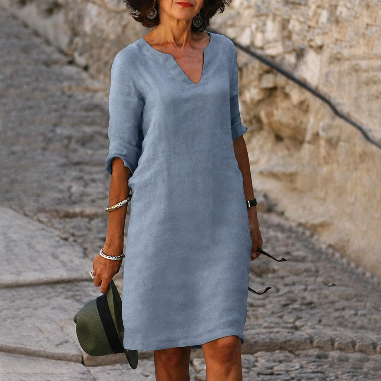 Sara - Elegant, solid-colored dress