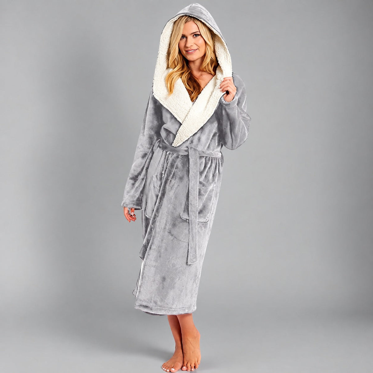 Aleta - Comfortable, long robe for women