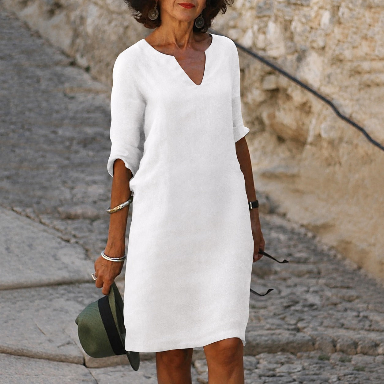 Sara - Elegant, solid-colored dress