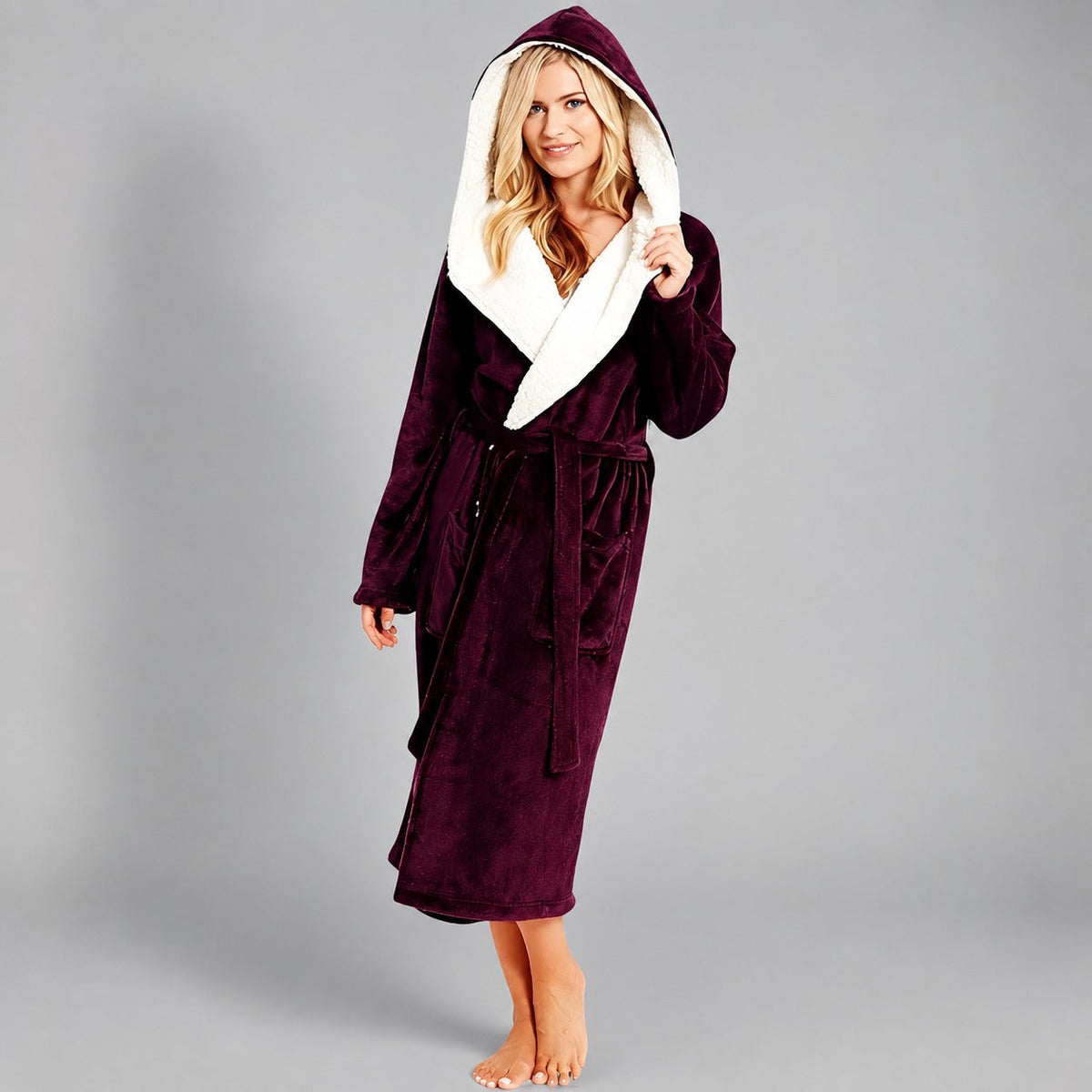 Aleta - Comfortable, long robe for women