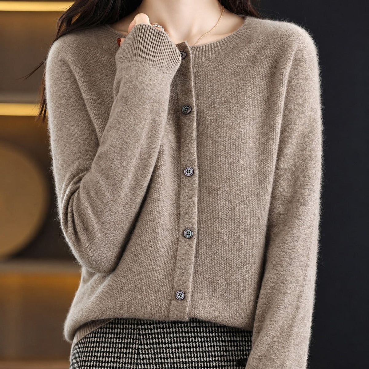 Ina - Elegant Women's Crew Neck Sweater