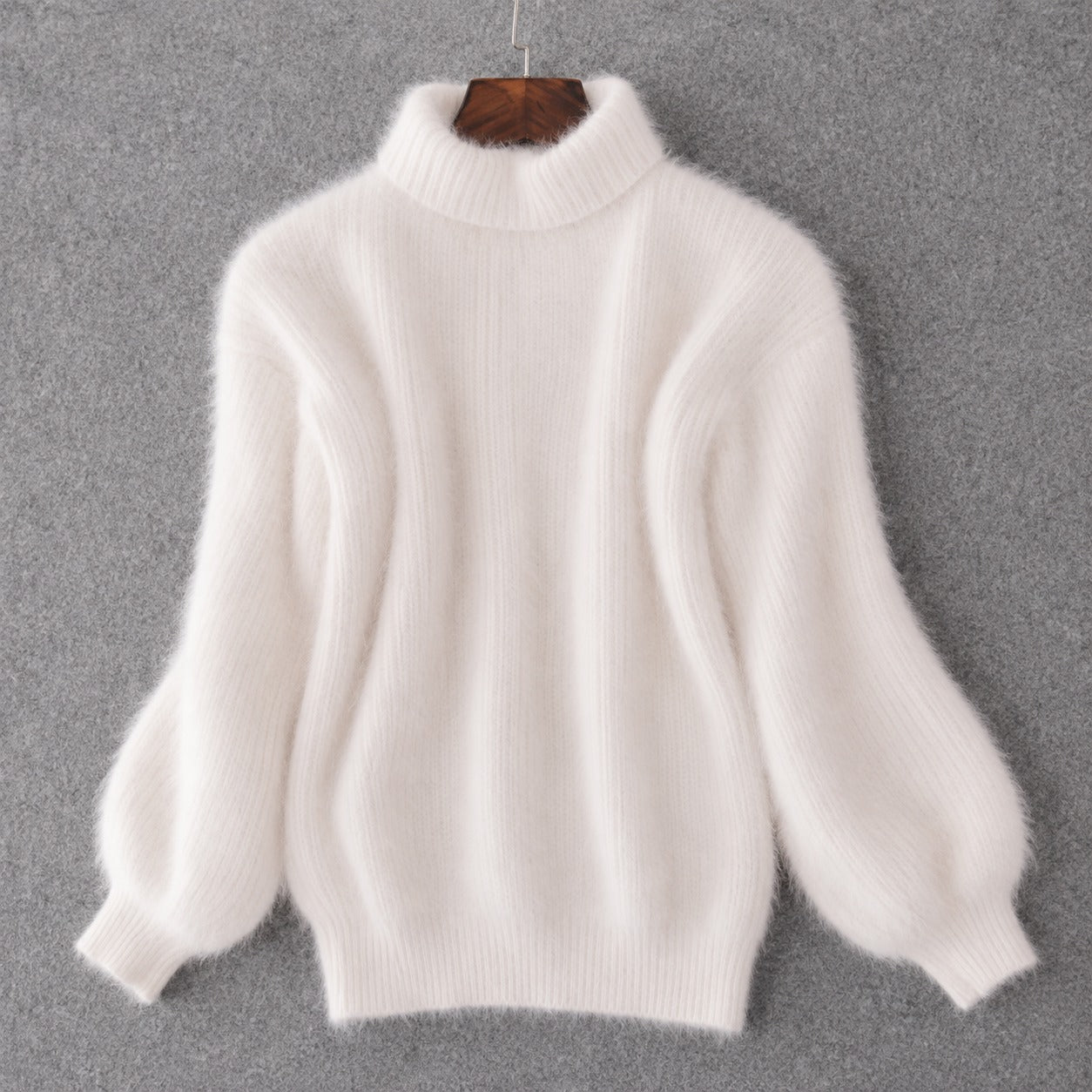 Brenda - Timeless relaxed sweater