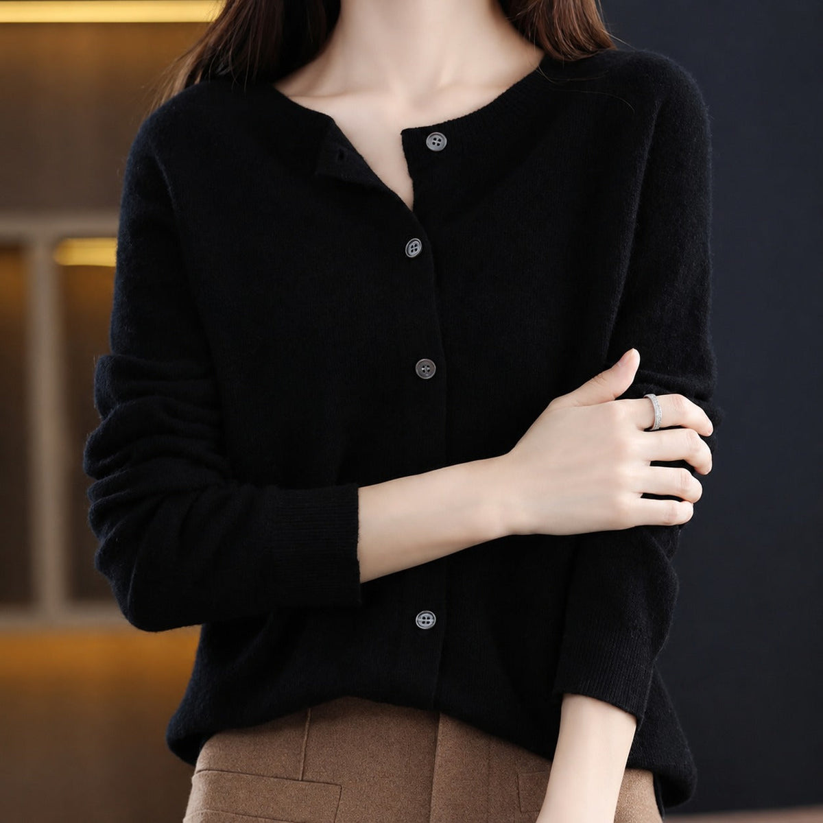 Ina - Elegant Women's Crew Neck Sweater