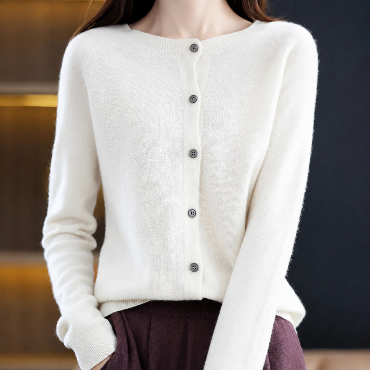 Ina - Elegant Women's Crew Neck Sweater