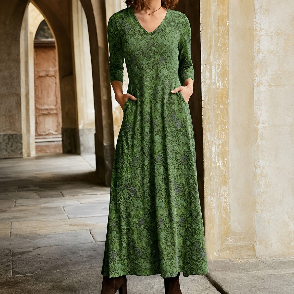 Sophie - Classic long-sleeve dress for women