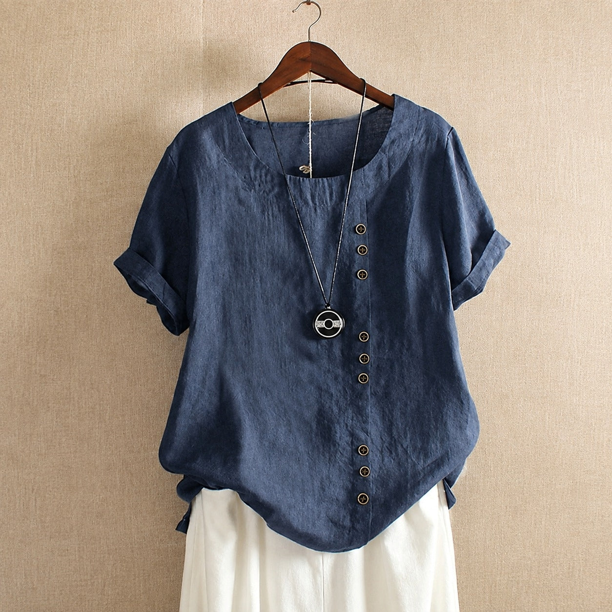 Julianny - Short-sleeved blouse with buttons