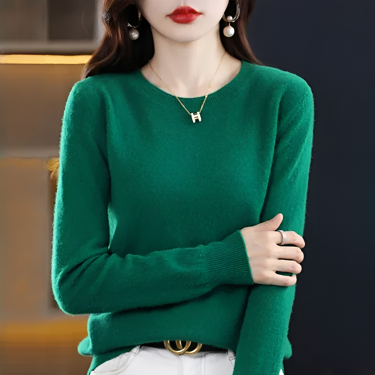 Shynna - Elegant and soft round-neck sweater