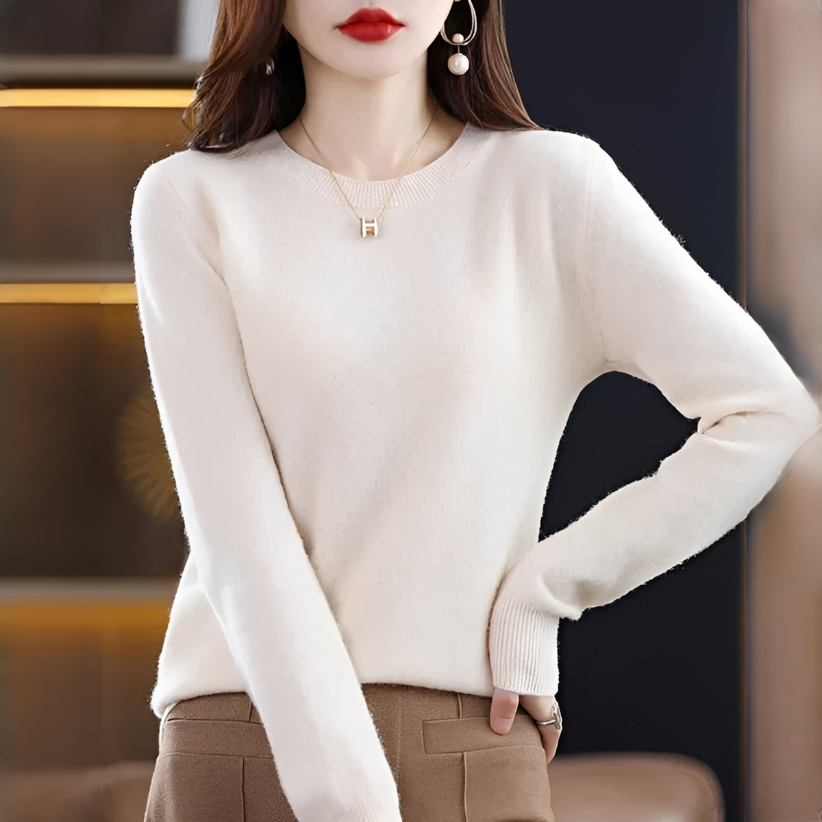 Shynna - Elegant and soft round-neck sweater