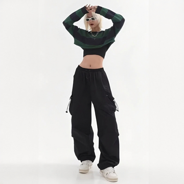 Aimée - Modern cargo pants with wide leg