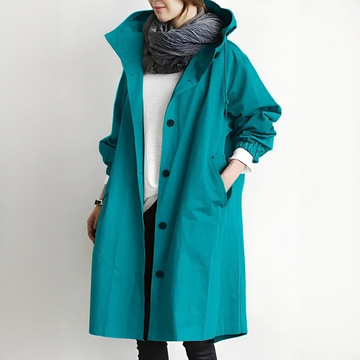 Evy - Elegant and modern raincoat