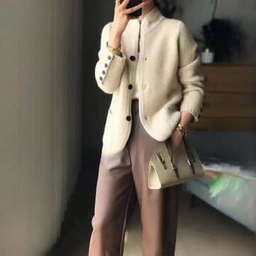 Evelyn - Elegant and soft jacket