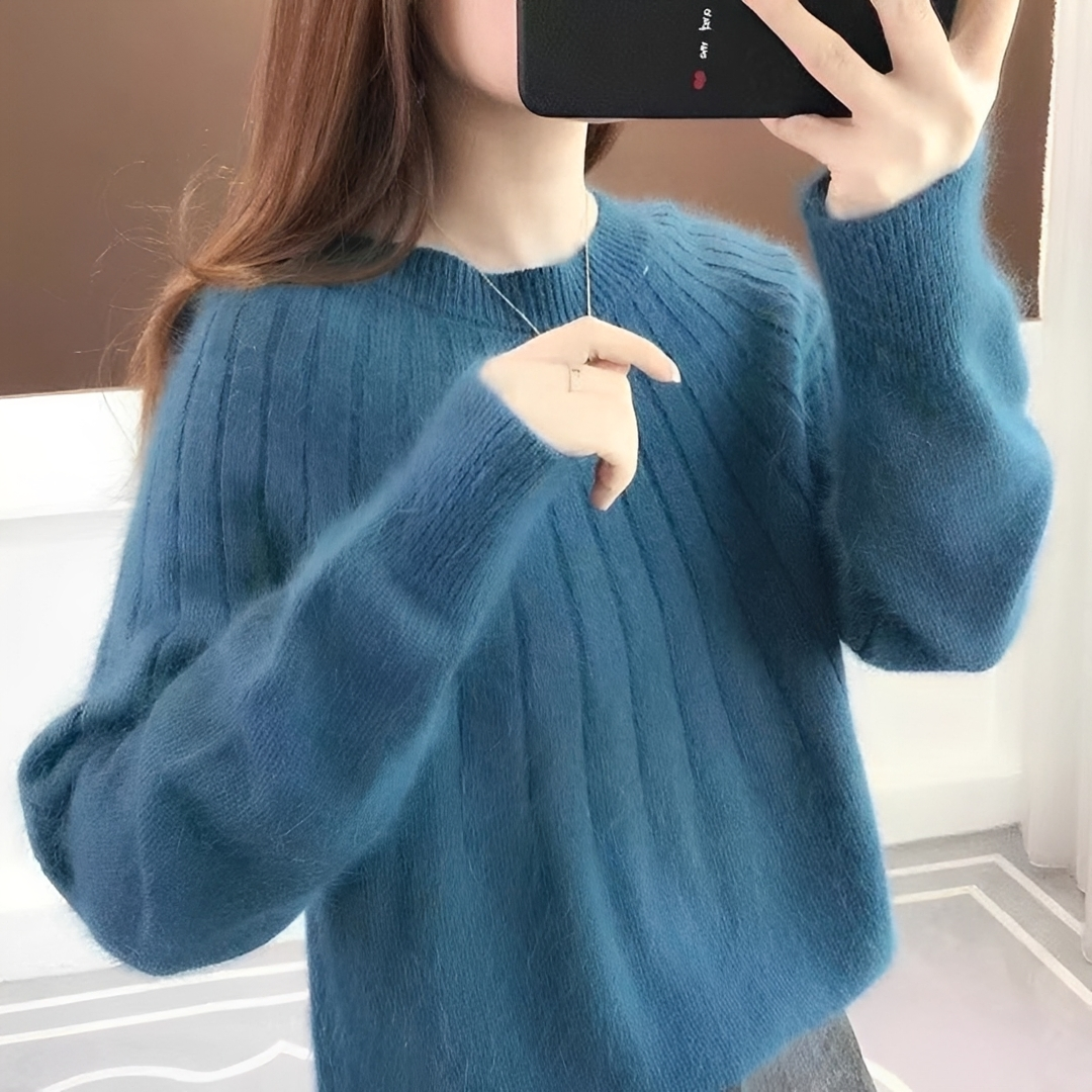 Naomi - Warm and soft sweater