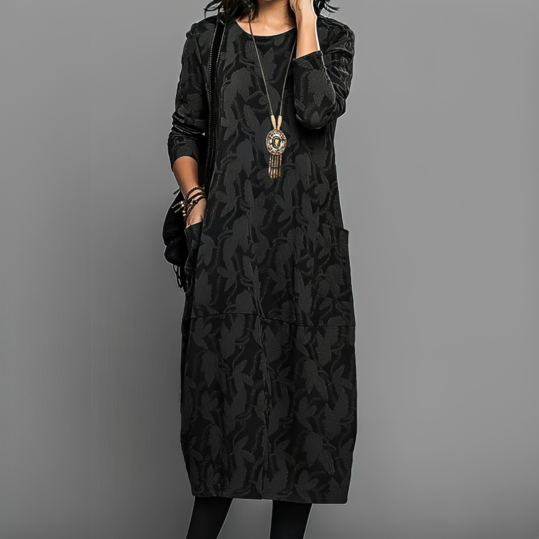 Alisha - Elegant and stylish long-sleeve dress