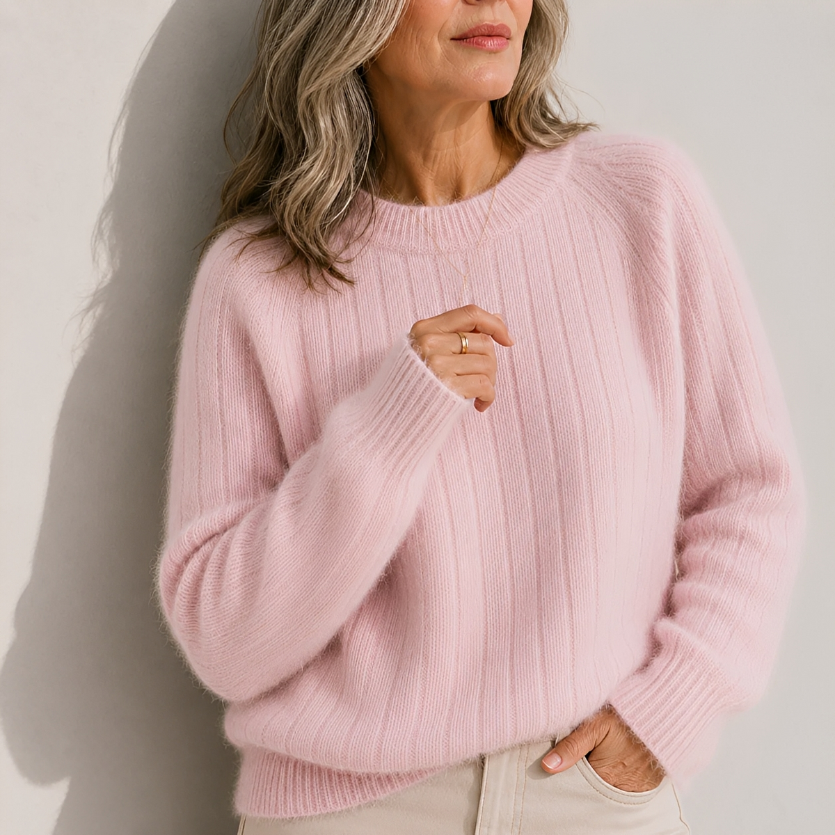 Conie - Elegant and soft sweater
