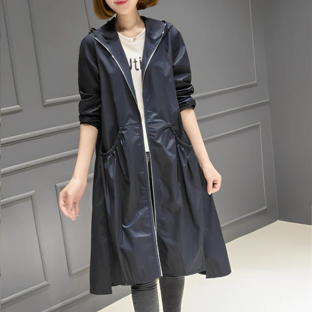 Margie - Elegant and chic raincoat