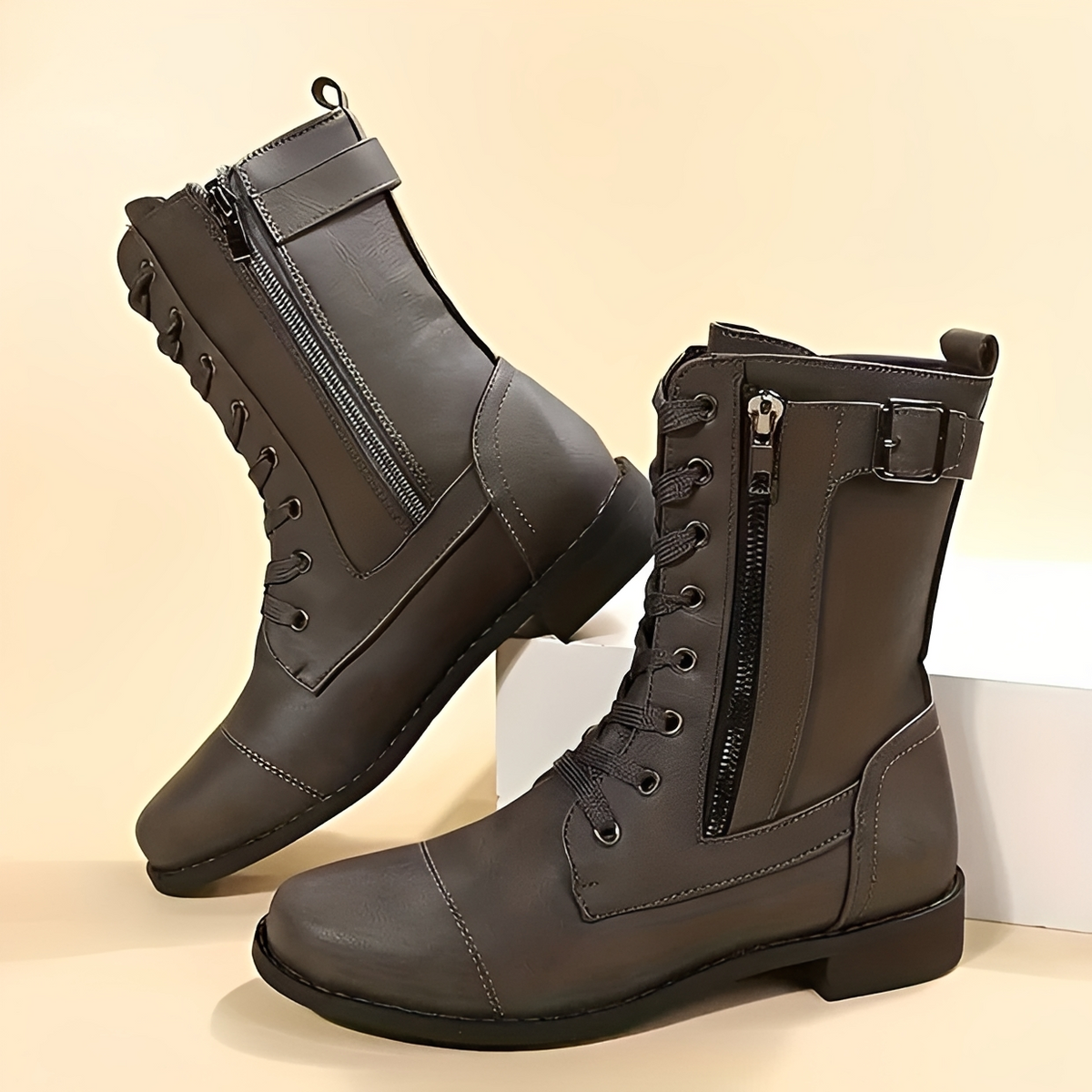 Phoebe - Elegant zip-up ankle boots