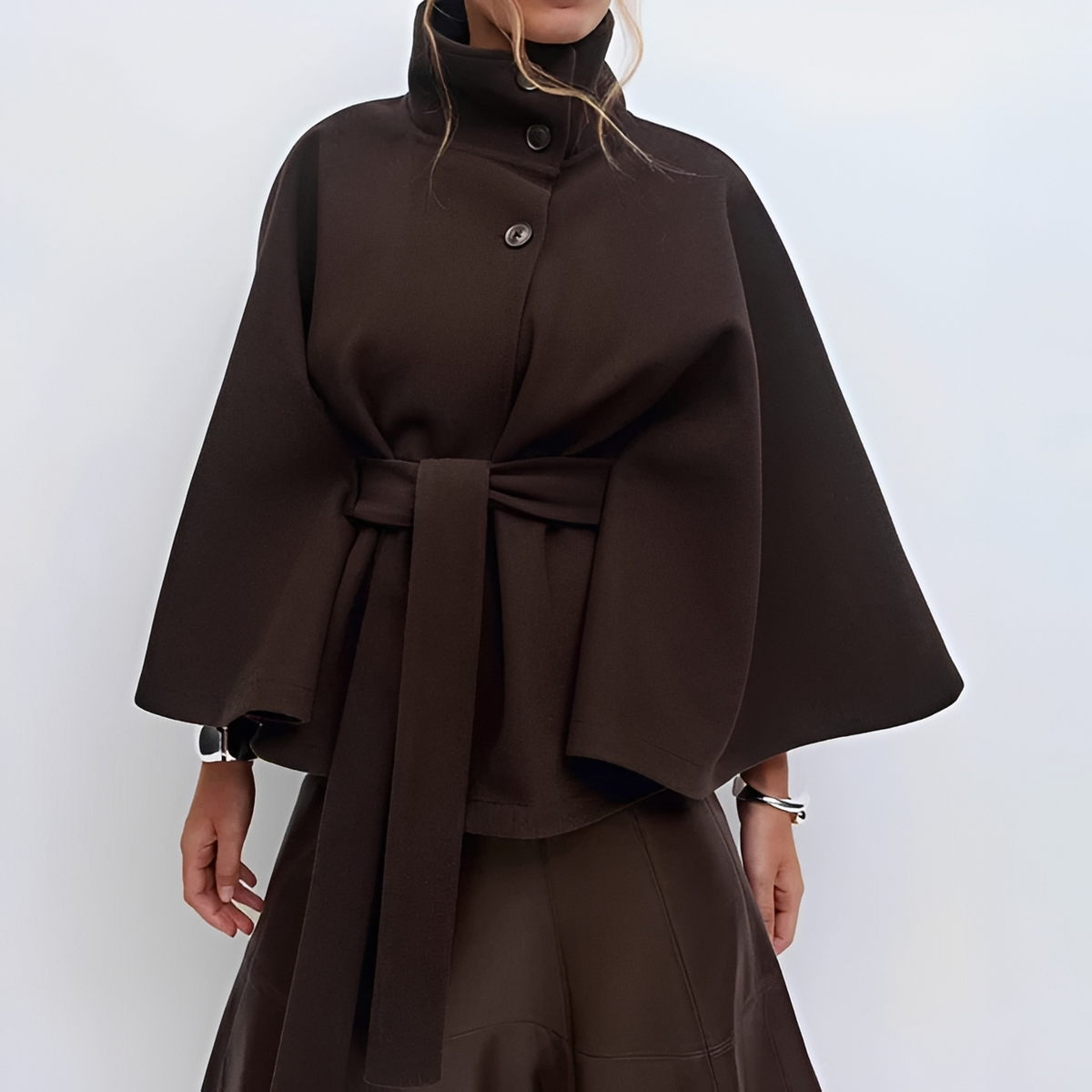 Ginabelle - Elegant and cozy belted jacket