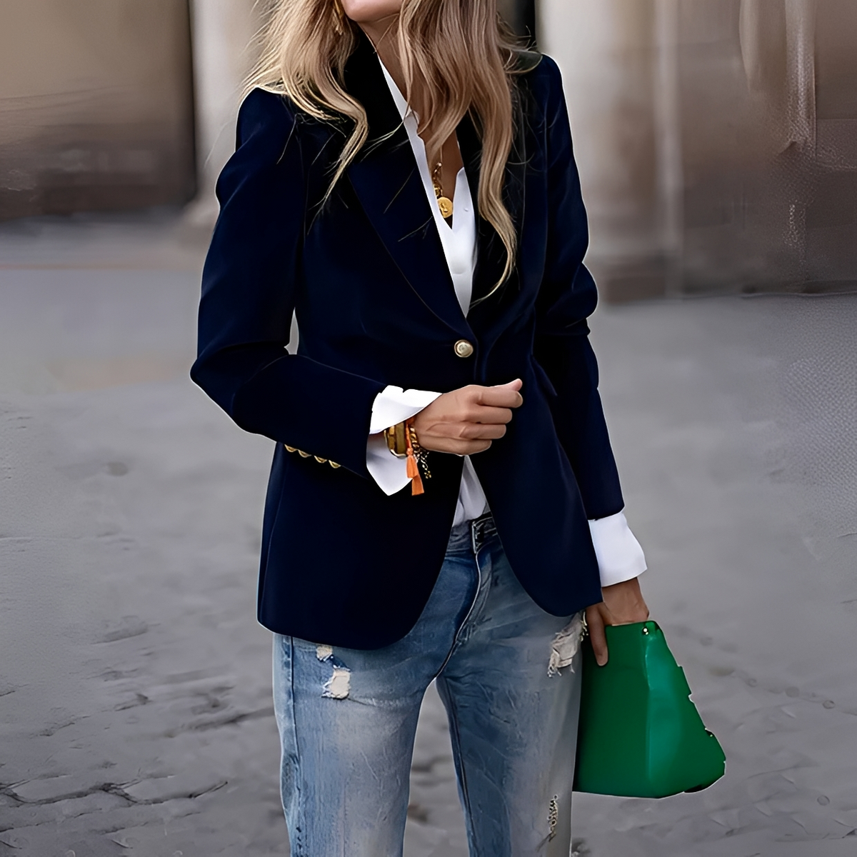 Alesia - Elegant and warm blazer