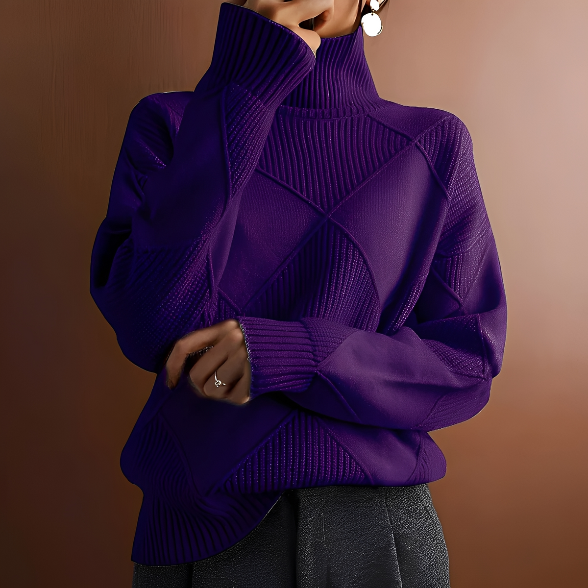 Morgan - Warm sweater with high collar