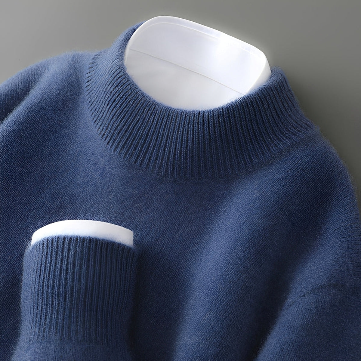 Wayne - Cozy and gentle sweater
